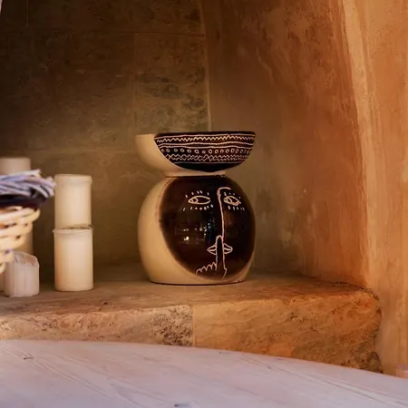 Villa Dimora Sighé, Casa Con Luce Intensa E Vasca Interna Idromassaggio Invernale